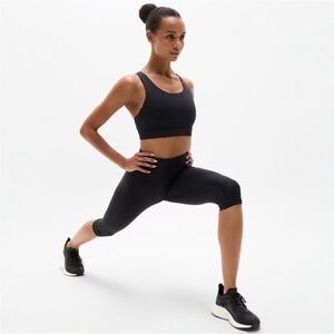 Athleta Pacesetter Ultra High Rise Crop Legging NWT SMALL BLACK